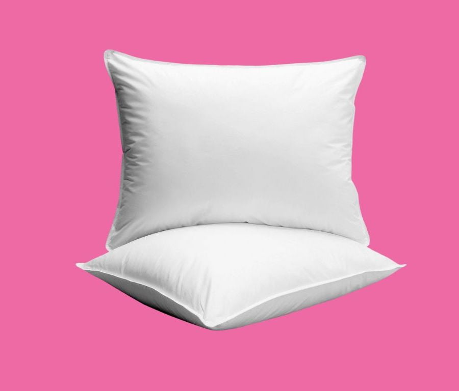 teo-pillows-pink-background